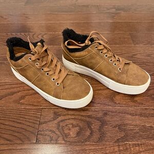 GC Shoes Brown Fashion Sneakers with Fake Fur  Size 37